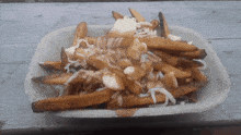 poutine canadian food cheese gravy fries