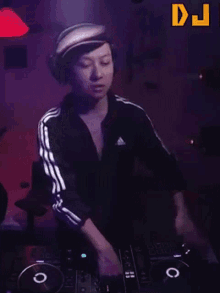 Music Mixing Stanley Li GIF - Music Mixing Stanley Li Dj Ravine GIFs