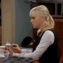 What Did You Say Anna Faris GIF - What Did You Say Anna Faris Christy GIFs