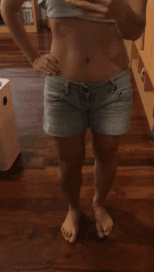 Selfie Stoomach GIF - Selfie Stoomach My Belly Button GIFs