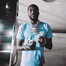 Sign Of The Cross Meek Mill GIF - Sign Of The Cross Meek Mill Sharing Locations Song GIFs