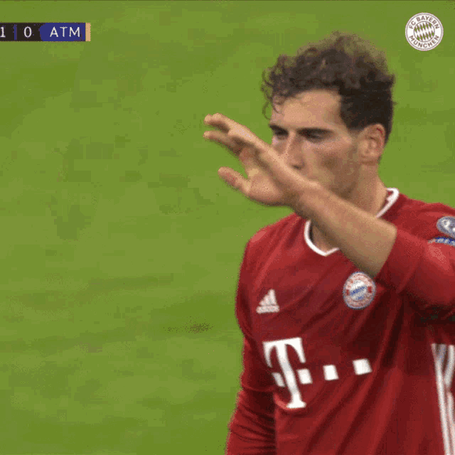 Leongoretzka Lewandowski GIF - Leongoretzka Goretzka Lewandowski GIFs