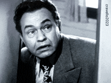 listen listen to me edward g robinson listen to me listen to what i%27m saying pay attention to me