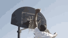 shoot dunk slam dunk basketball roddy ricch