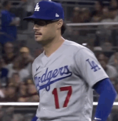 Joe Kelly La Dodgers GIF - Joe Kelly La Dodgers Mlb - Discover & Share GIFs