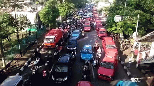 Pagi Pasti Macet GIF - Macet Angkot Jakarta - Discover & Share GIFs