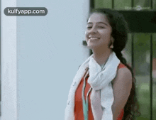 smile darshana   official video song hridayam darshana smiling