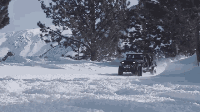 Jeep Wrangler GIF - Jeep Wrangler Snow - Discover & Share GIFs