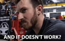 And It Doesnt Work Not Working GIF - And It Doesnt Work Not Working Defective GIFs