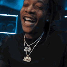 Laughing Wiz Khalifa GIF - Laughing Wiz Khalifa Aint Shit Free Song GIFs