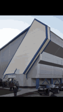 Arena Zooming In GIF - Arena Zooming In Building GIFs