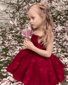 orphan shadows camp flor vestido vermelho crian%C3%A7a garotinha