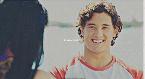 zac finds moonring - Mako Mermaids Photo (35667334) - Fanpop