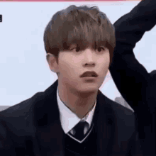 Minseok Confused GIF - Minseok Confused What GIFs