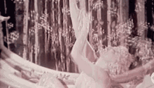 Lili Burlesque GIF - Lili Burlesque Bubbles GIFs
