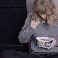 taylor swift eating hungry