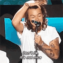 Harry Styles Funny GIF - Harry Styles Funny Live No Lie GIFs