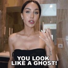 You Look Like A Ghost Coco Lili GIF - You Look Like A Ghost Coco Lili Totally Pale GIFs
