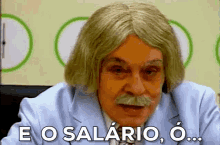 E O Salário, Pequeno, Escolinha Do Professor Raimundo, Tv Globo GIF - Salary Payment Tvglobo GIFs