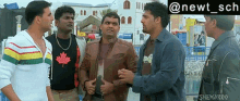 Deewane Huye Paagal Akshay Kumar GIF - Deewane Huye Paagal Akshay Kumar Arre Isko Sikhao Over Acting Karta Hai GIFs