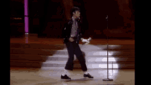 Michael Jackson Moonwalk GIF - Michael Jackson Moonwalk Dance GIFs