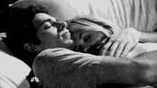 Sarılıp Uyumak GIF - Sarilip Uyumak Cuddle Kiss GIFs