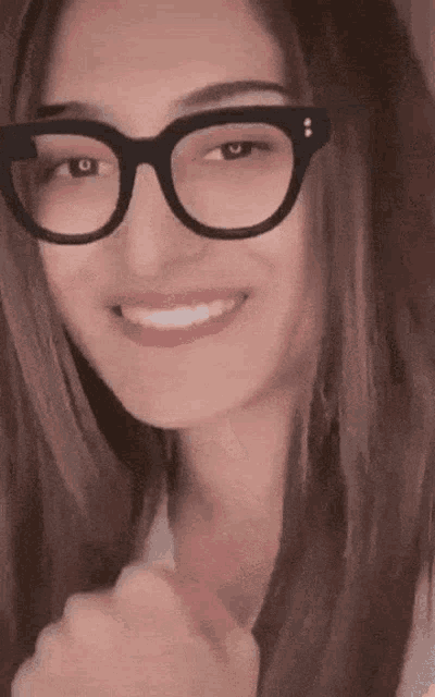 Erica Fernandes Ejf GIF - Erica Fernandes Ejf Kzk GIFs