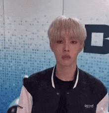 Drippin Lee Hyeop GIF - Drippin Lee Hyeop Unbothered GIFs