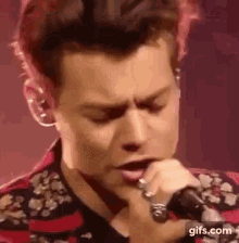 Harry Styles Sing GIF - Harry Styles Sing The GIFs