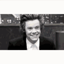 Harold GIF - Harry Styles One Direction 1d GIFs