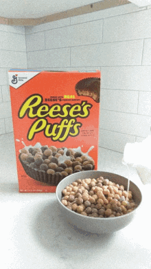 Reeses Puffs Cereal GIF - Reeses Puffs Cereal Breakfast GIFs