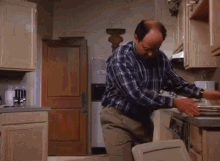 Seinfeld George GIF - Seinfeld George Trash GIFs