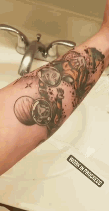 Paramourn Tattoo GIF