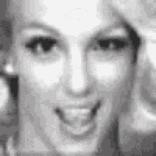 Britney Spears Wink GIF - Britney Spears Wink Flirt GIFs