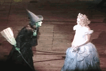 Carmen Cusack Witch GIF - Carmen Cusack Witch Wizard Of Oz GIFs