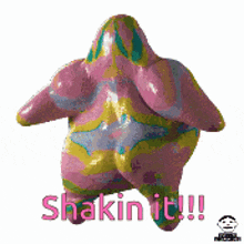 a picture of a spongebob figurine that says shakin it !!!