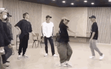 Outroskits Taehyung GIF - Outroskits Taehyung Taehyung Dancing GIFs