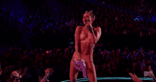 Miley Cyrus GIF - Miley Cyrus Concert Twerk GIFs