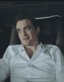 Robert Pattinson Handsome GIF - Robert Pattinson Handsome Smile GIFs