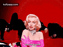 Who Lives And G/Ves.Gif GIF - Who Lives And G/Ves Marilyn Monroe Person GIFs