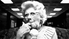 Granny Grand Ma GIF - Granny Grand Ma Ice Cream GIFs
