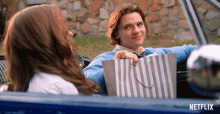 open it lee flynn joel courtney the kissing booth2 gift