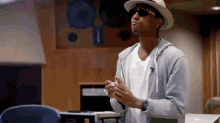 Swoon GIF - Swoon Loverboy Pharell Williams GIFs