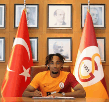 Galatasaray Sacha Boey GIF - Galatasaray Sacha Boey Sacha GIFs