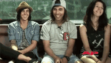 pierce the veil sleeping with sirens couch laugh interview
