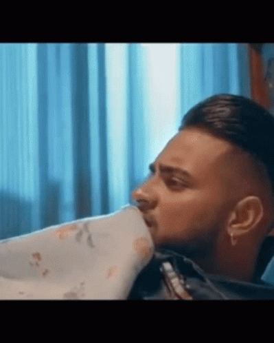 Karan Aujla Aujla GIF - Karan Aujla Aujla What Was That - Discover & Share  GIFs