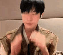 Doyoung Nct GIF - Doyoung Nct Listening To Music GIFs