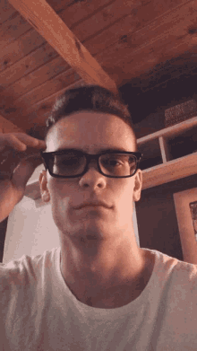 Zsombick Glasses GIF - Zsombick Glasses Inception GIFs