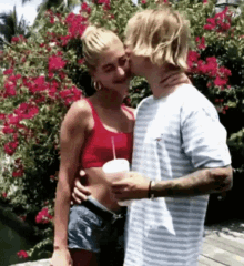 Jailey Kisses GIF - Jailey Kisses Couple GIFs