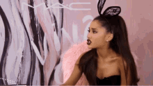 Ariana Grande Explain GIF - Ariana Grande Explain Upset GIFs